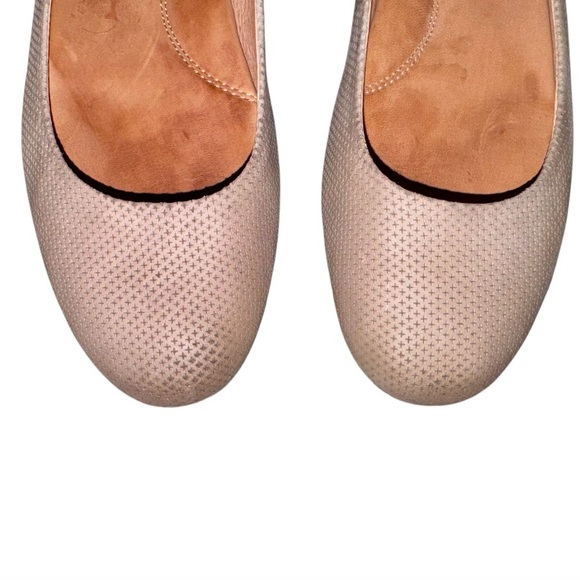 GENTLE SOULS Eugene perforated leather Ballet flats women’s shoes size 7.5 - Picture 3 of 15
